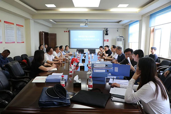 省经信厅到公司督导清静生产事情